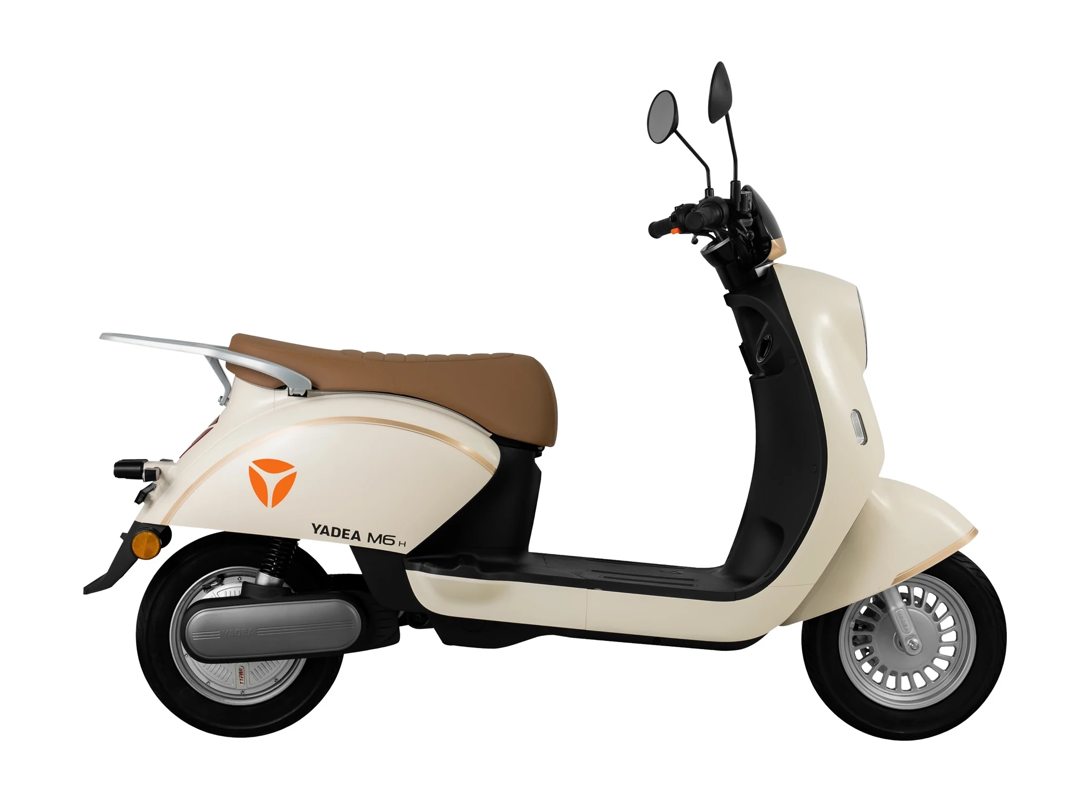Yadea M6-H — scooter elétrica compacta na cor creme
